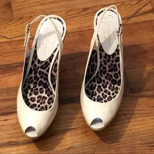 Jessica Simpson white wedges